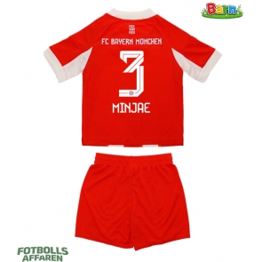 Bayern Munich Kim Min-jae #3 Hemmaställ Barn 2025-26 Kortärmad (+ Korta byxor)